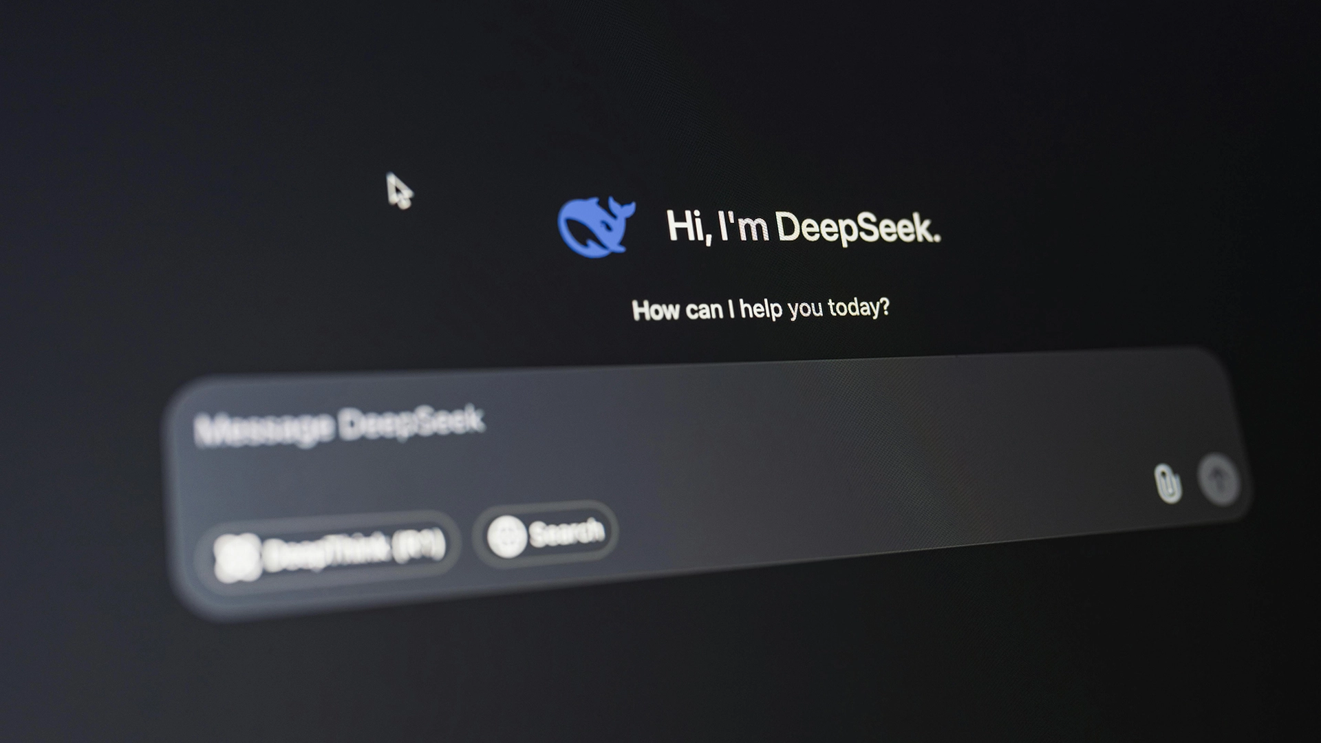 AI на DeepSeek научава да мисли само за себе си