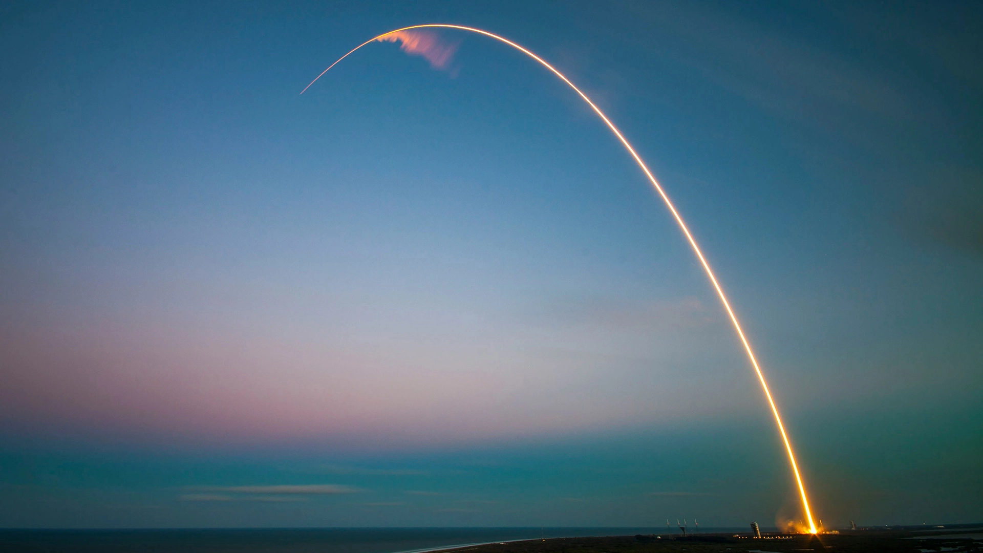 Starship на SpaceX взривява, проваляйки тестов полет за трети път подред