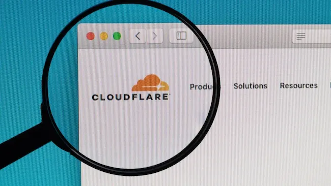 Cloudflare позволява на сайтовете да таксуват AI ботове с &bdquo;Плащане за сканиране&ldquo;